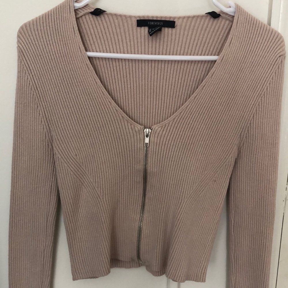Forever 21 knit long sleeve crop top